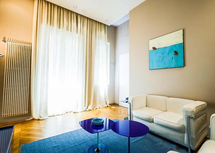 Apartment Exclusuite Design